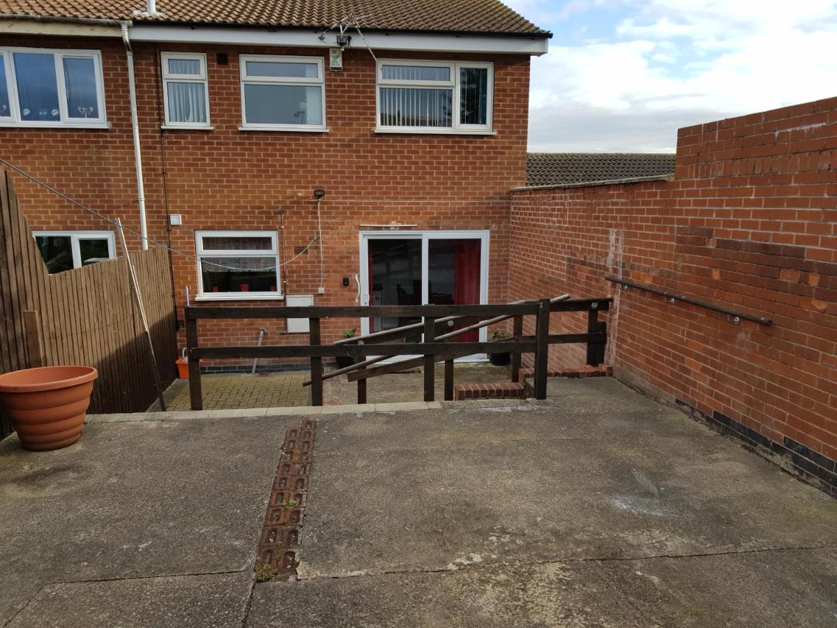 Penllech House - Huku Kwetu Notts - 3 Bedroom Spacious Lovely And Cosy With A Free Parking- Affordable And Suitable To Group Business Travellers Nottingham Exteriör bild
