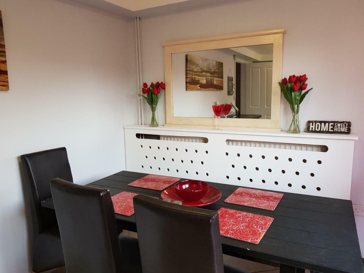 Penllech House - Huku Kwetu Notts - 3 Bedroom Spacious Lovely And Cosy With A Free Parking- Affordable And Suitable To Group Business Travellers Nottingham Exteriör bild