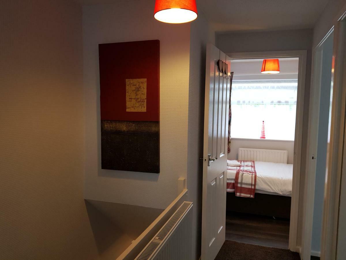 Penllech House - Huku Kwetu Notts - 3 Bedroom Spacious Lovely And Cosy With A Free Parking- Affordable And Suitable To Group Business Travellers Nottingham Exteriör bild